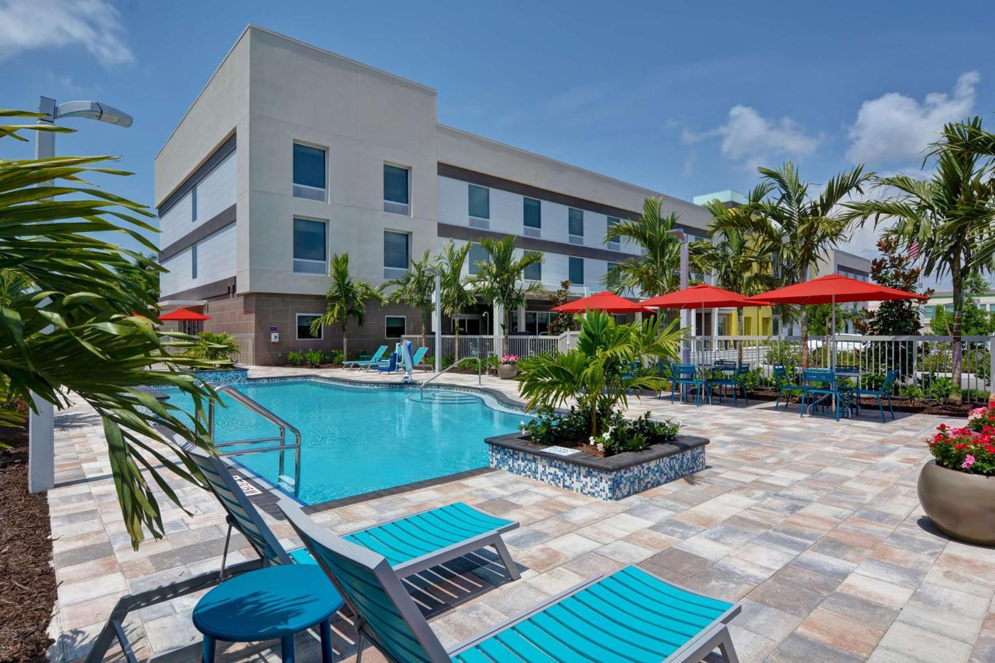 โฮม2 สวีท บาย ฮิลตัน เนเปิลส์ I-75 ไพน์ ริดจ์ โรด Hotel ภายนอก รูปภาพ
